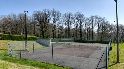 Terrain de tennis